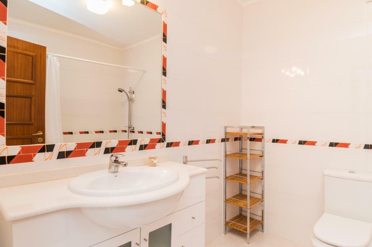Great S.Rafael Aprt. Walking Distance To The Beach Albufeira Esterno foto